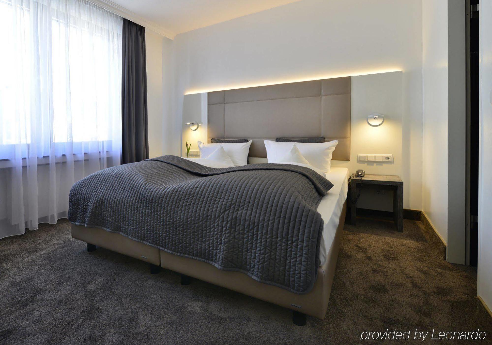 Business Wieland Hotel Dusseldorf Exterior photo